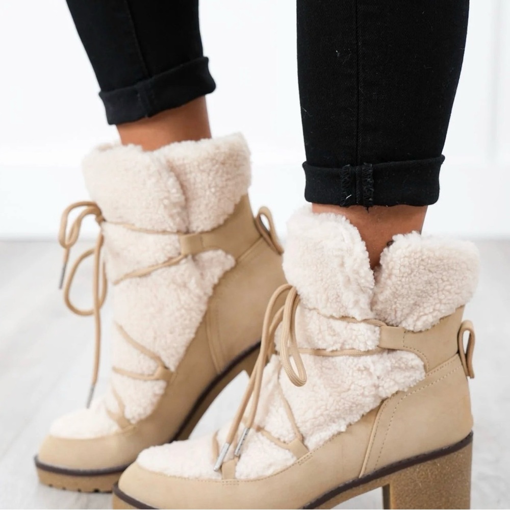 NWT MIA Faux-Shearling Block Heel Ankle Boots sz 9M